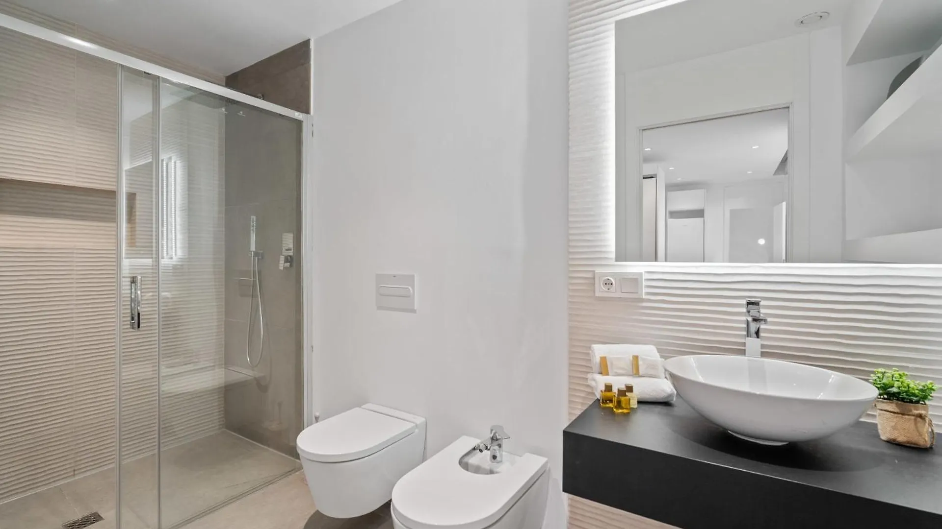 Villa Sandie Front Golf Cinema Room Sauna Jacuzzi Kids Playground Estepona