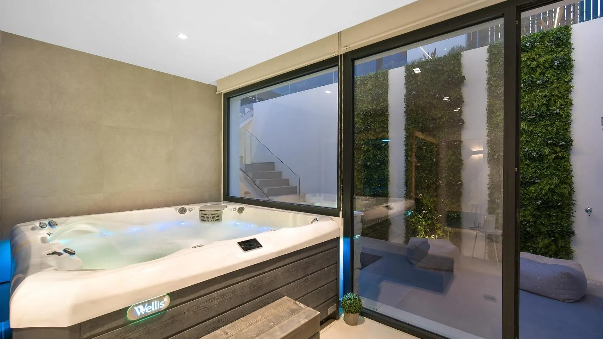 Villa Sandie Front Golf Cinema Room Sauna Jacuzzi Kids Playground Estepona Spain