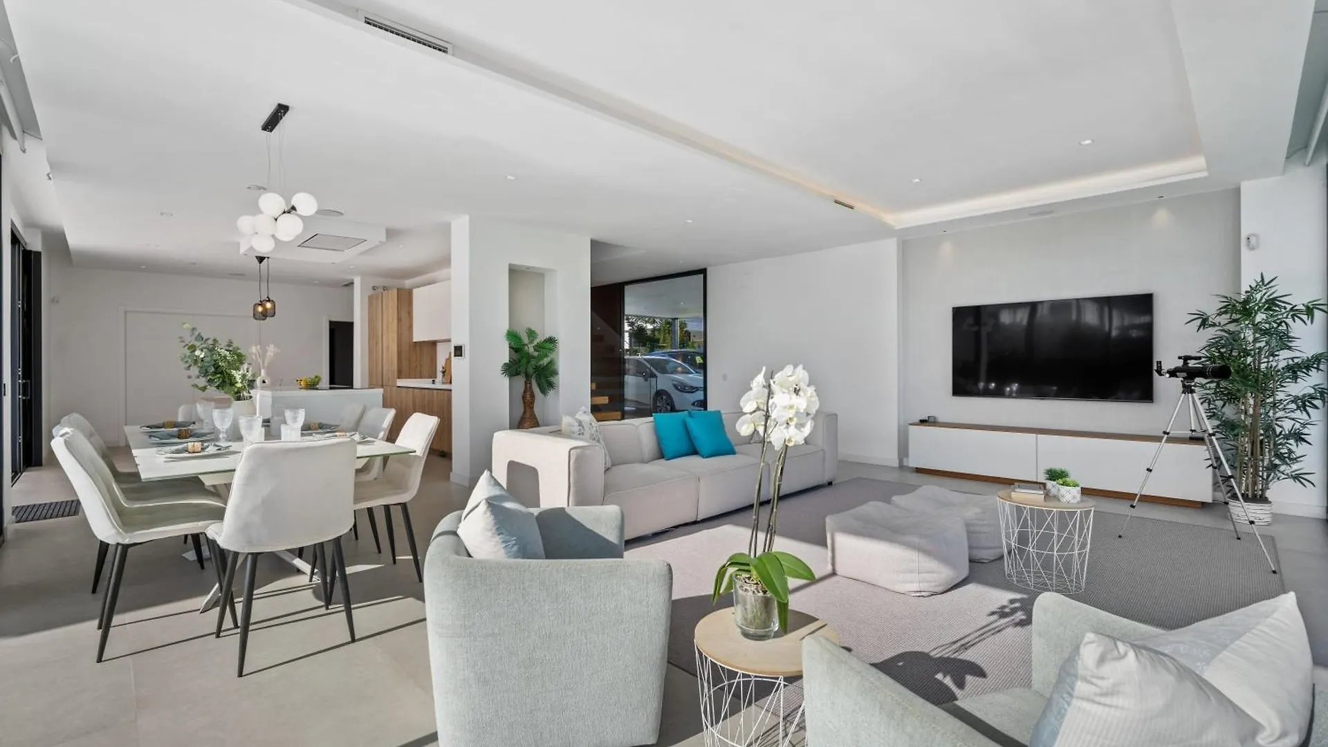 Villa Sandie Front Golf Cinema Room Sauna Jacuzzi Kids Playground Estepona