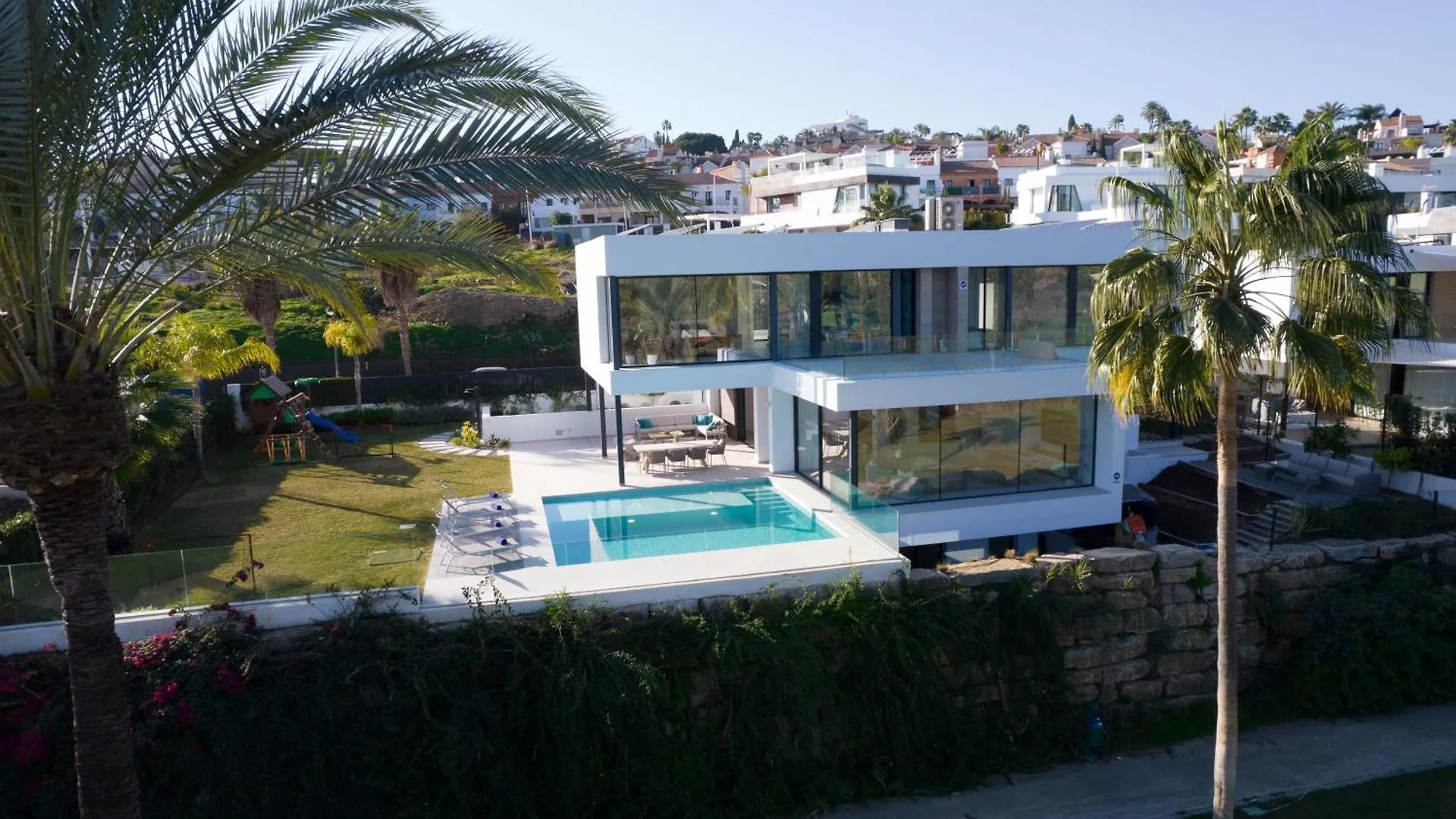 Villa Sandie Front Golf Cinema Room Sauna Jacuzzi Kids Playground Estepona Spain